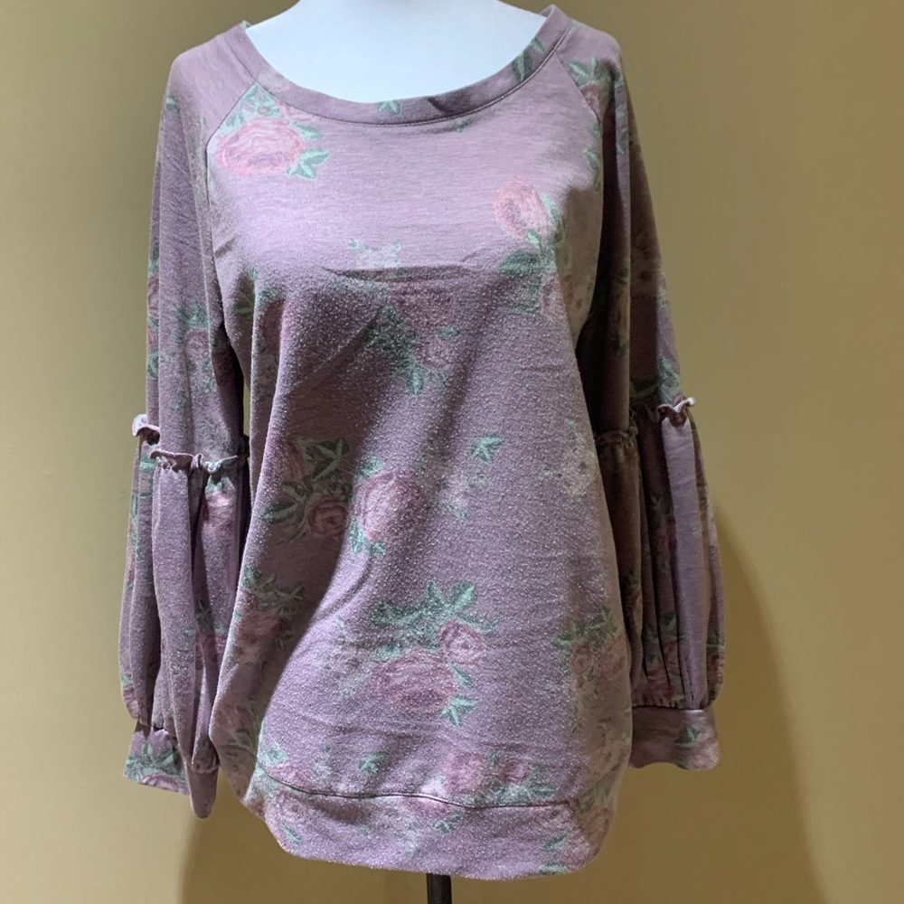 👻🎃CLEARANCE🎃👻 Como Blue pink floral top